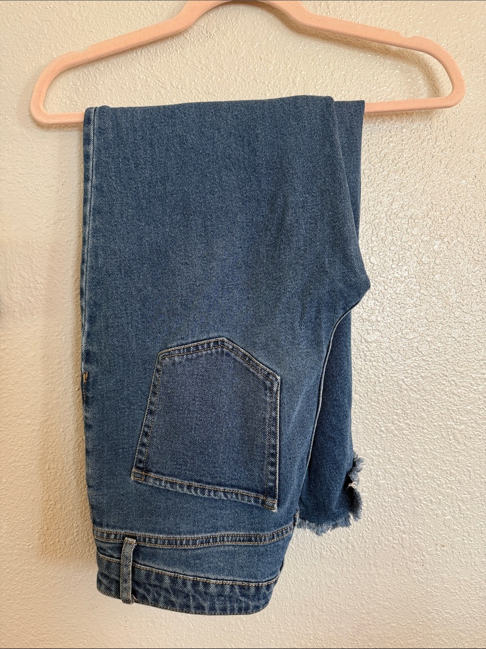 wild fable Medium Blue Cropped Raw-Hem Ankle Jeans